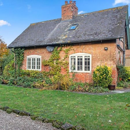 Beautiful 2 Bedroom Cottage In Oxton Oxton  Exteriör bild
