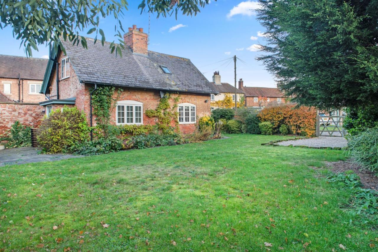 Beautiful 2 Bedroom Cottage In Oxton Oxton  Exteriör bild